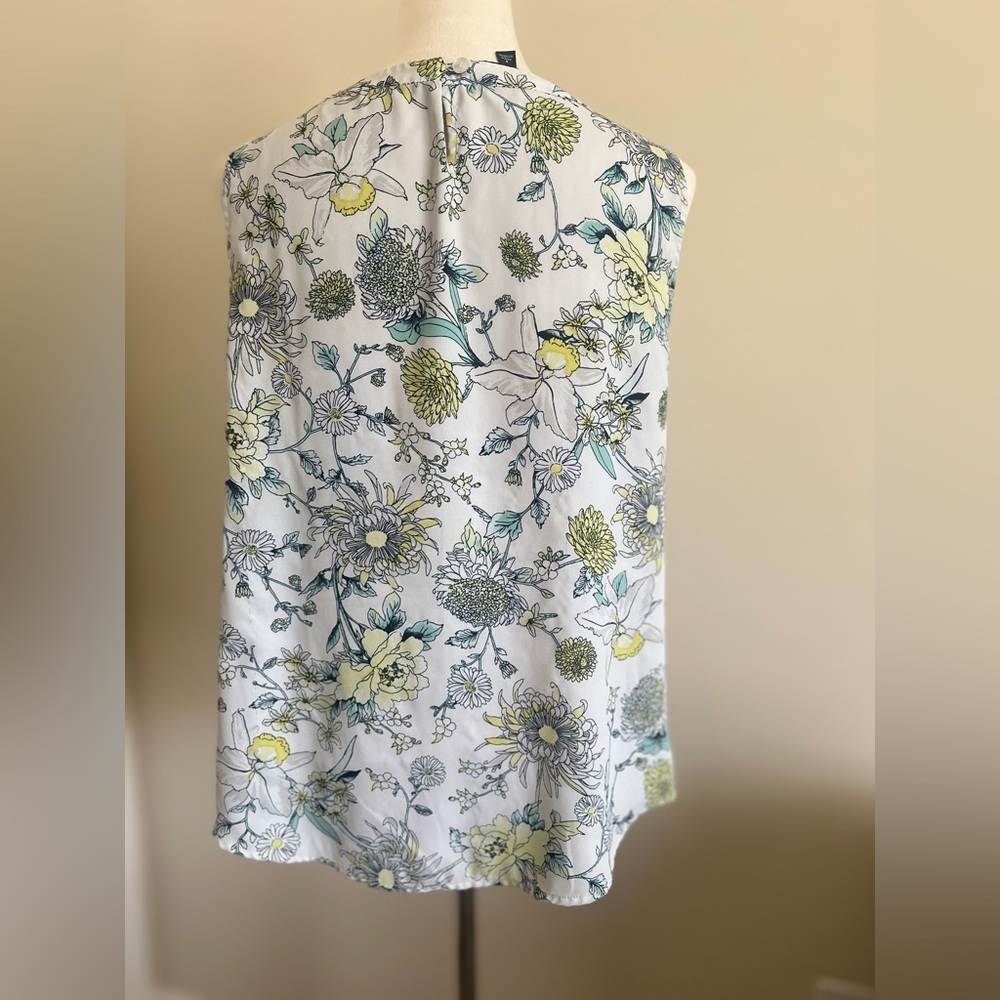 Jones New York Sleeveless Blue and Green Tunic with Tie Front - Picture 2 of 6